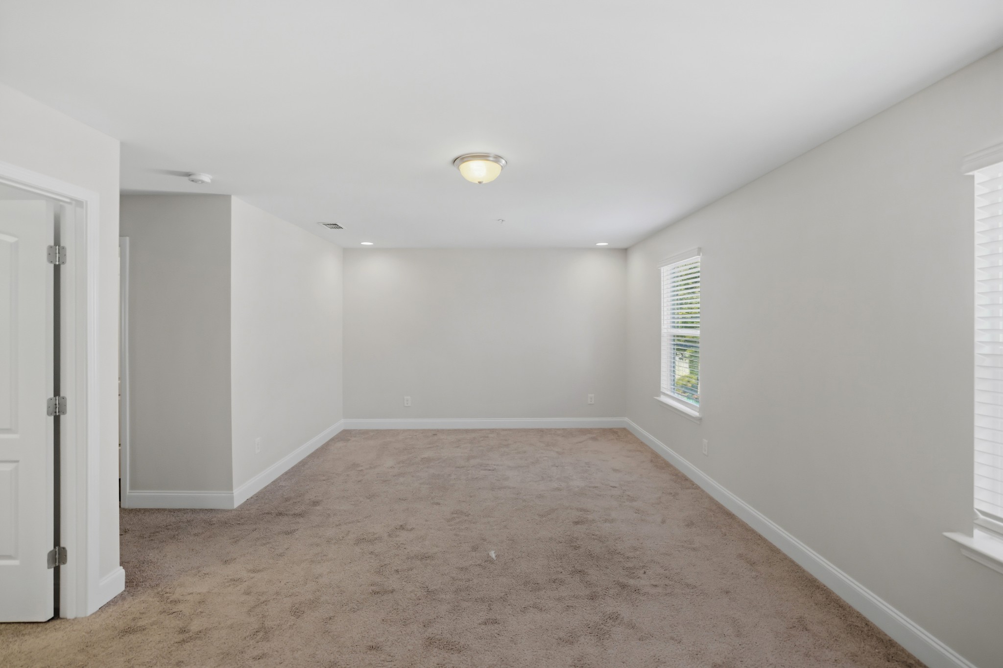 1610 Shadow Green Dr