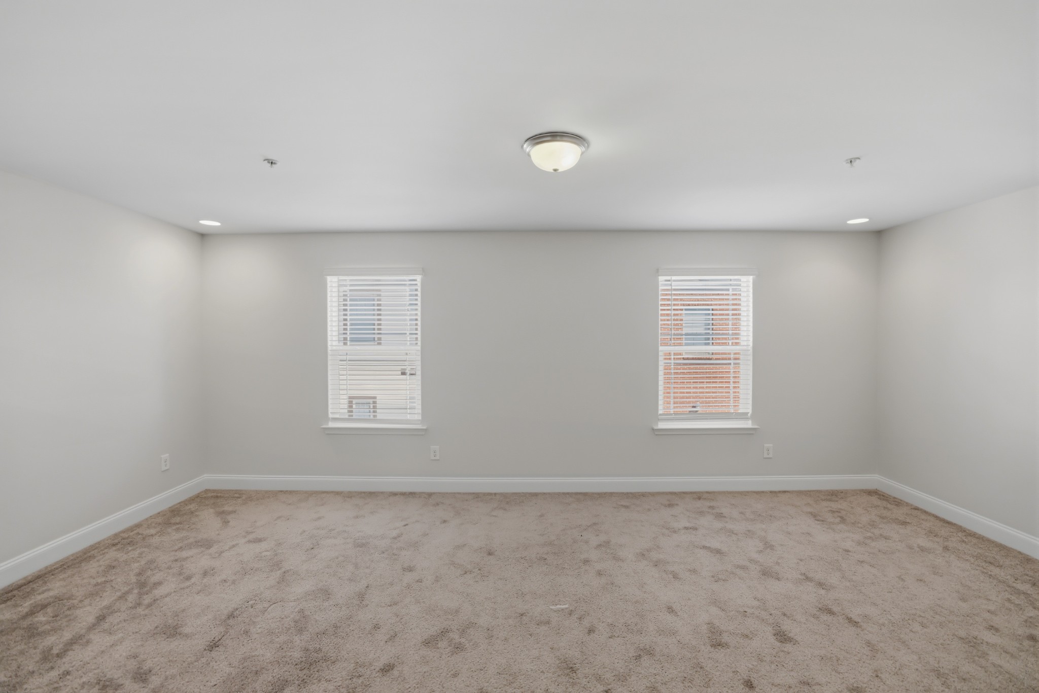 1610 Shadow Green Dr