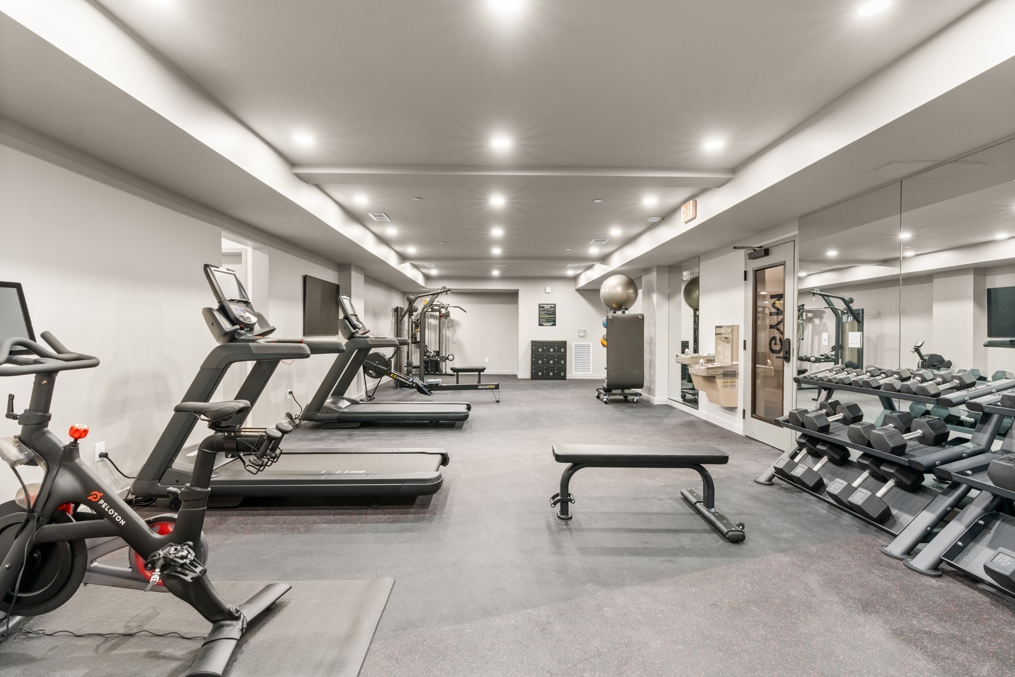 635 7th Ave, S Unit: 609
