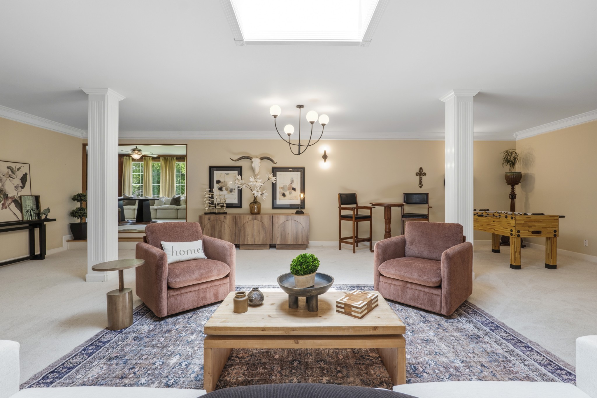 908 Lakeshore Dr