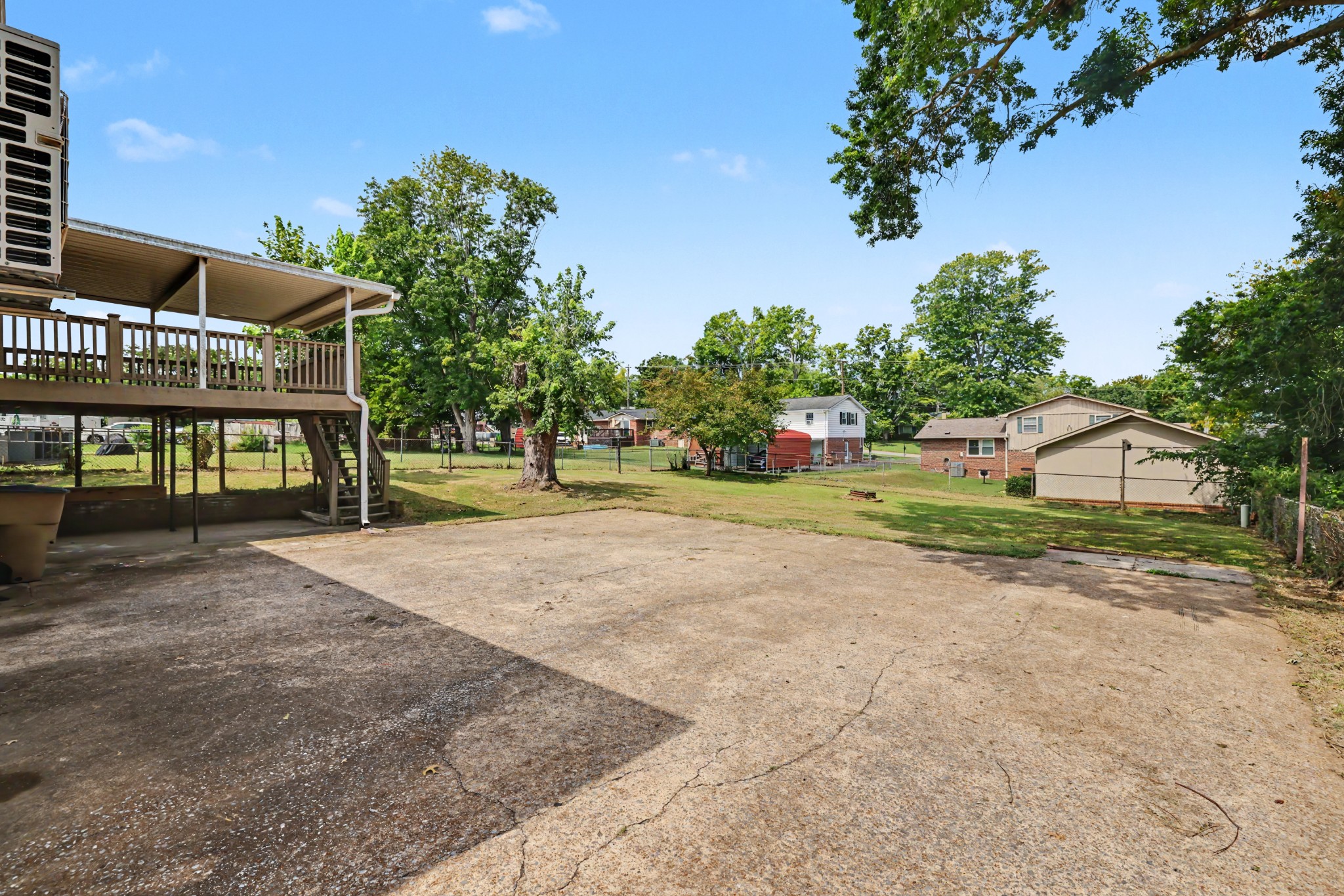 6656 Beacon Ln