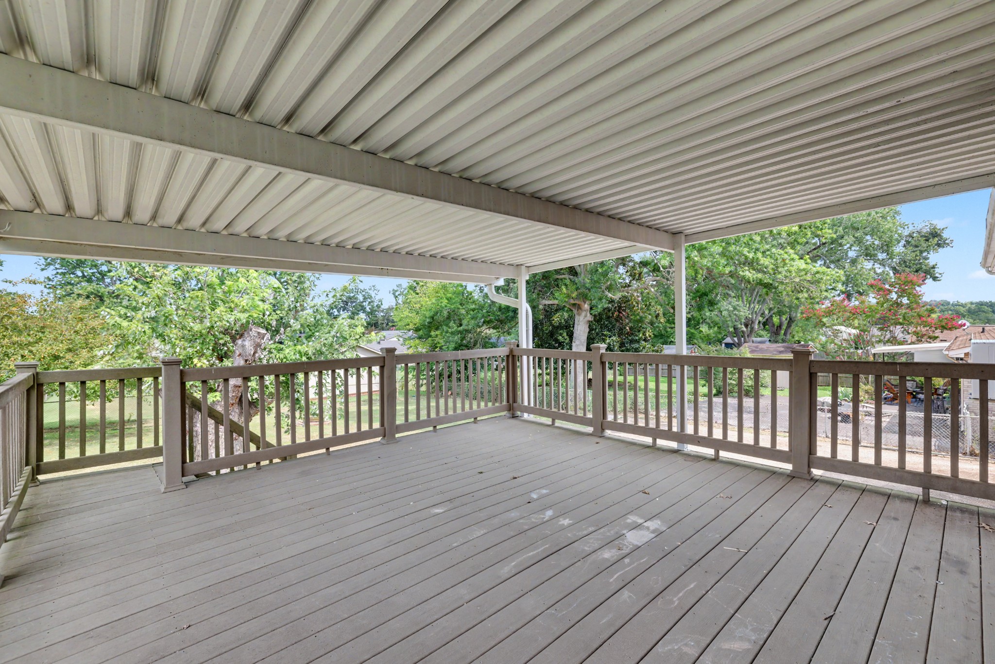6656 Beacon Ln