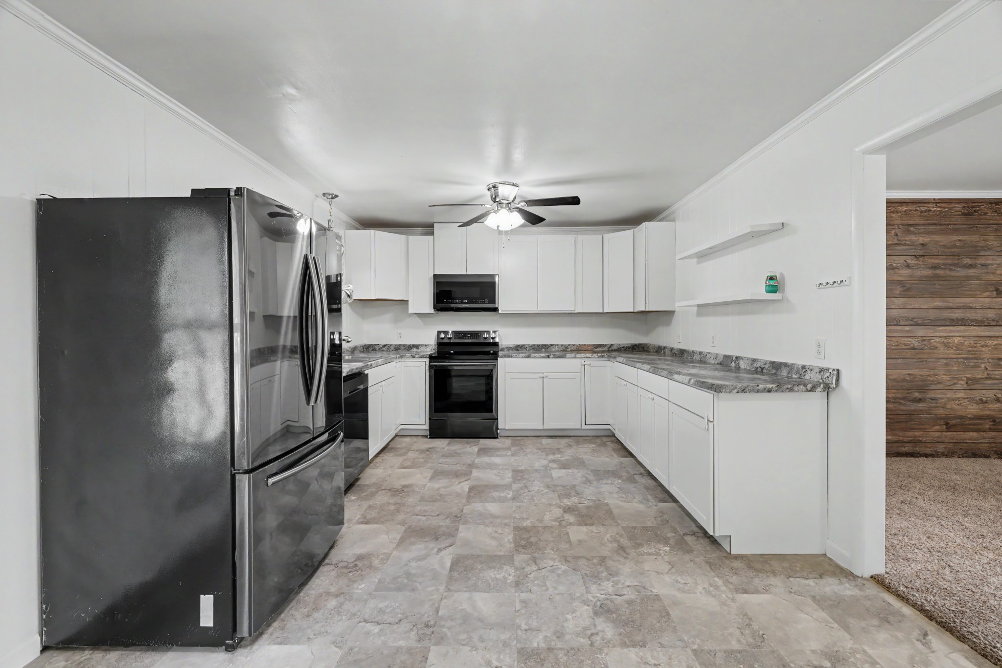 6656 Beacon Ln