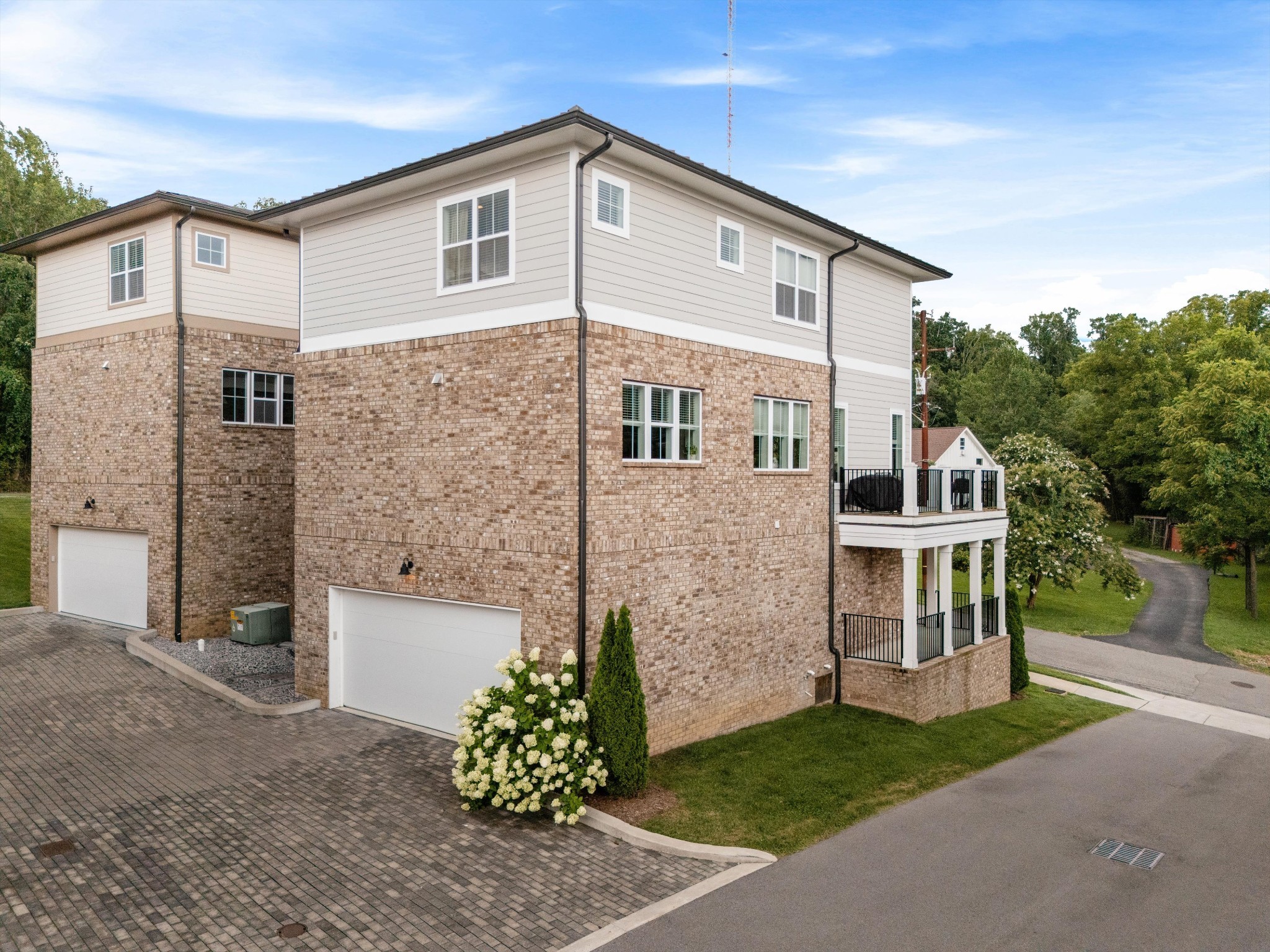 109 Demoss Rd