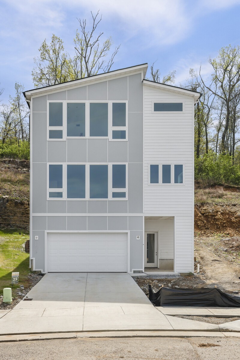 1576 Boxwood Dr