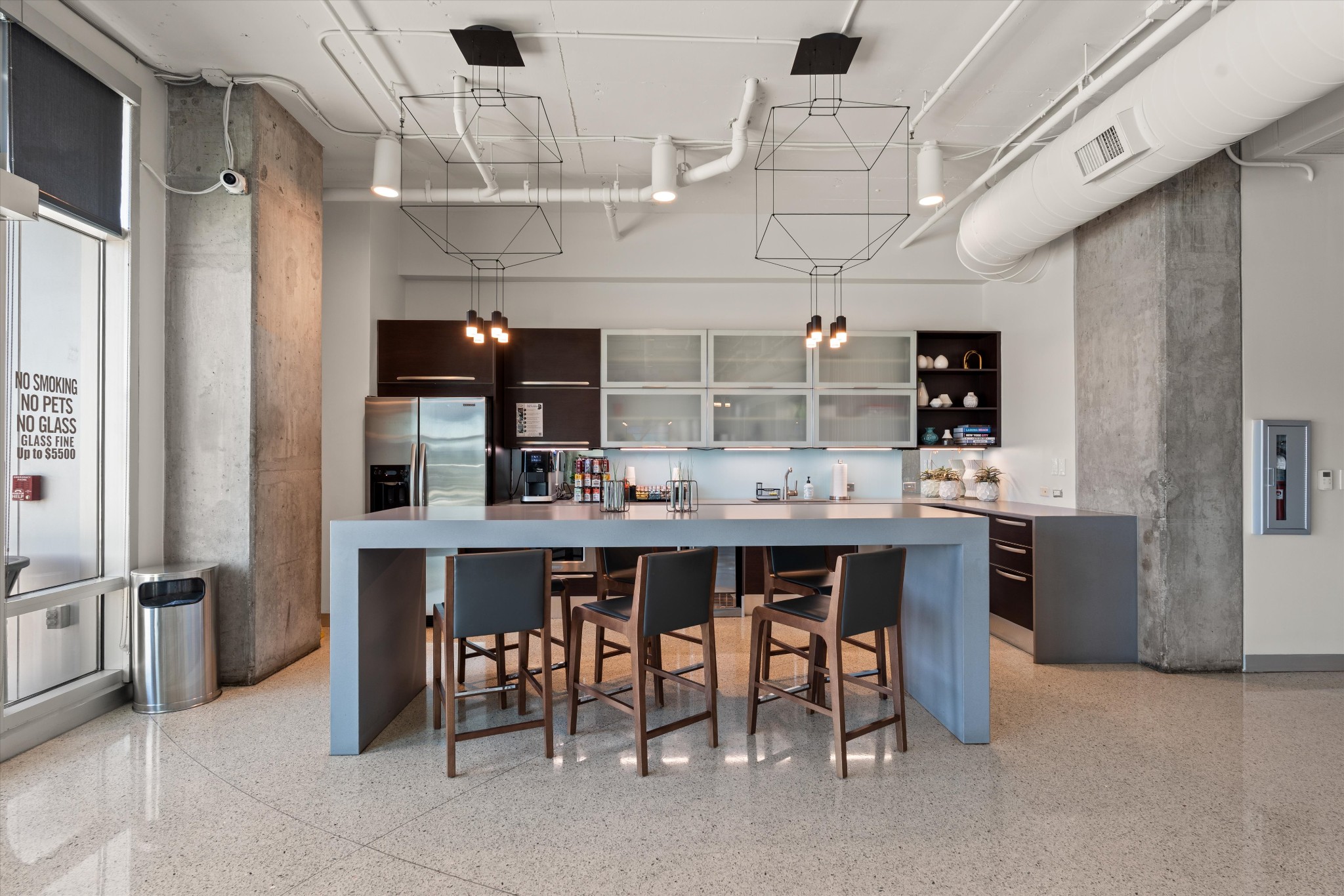 700 12th Ave, S Unit: 1206