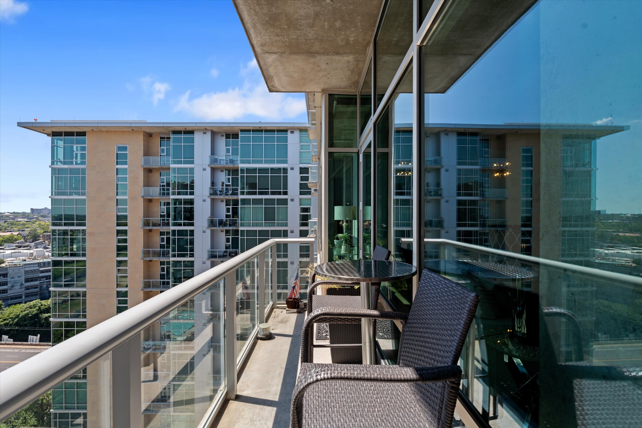 700 12th Ave, S Unit: 1206