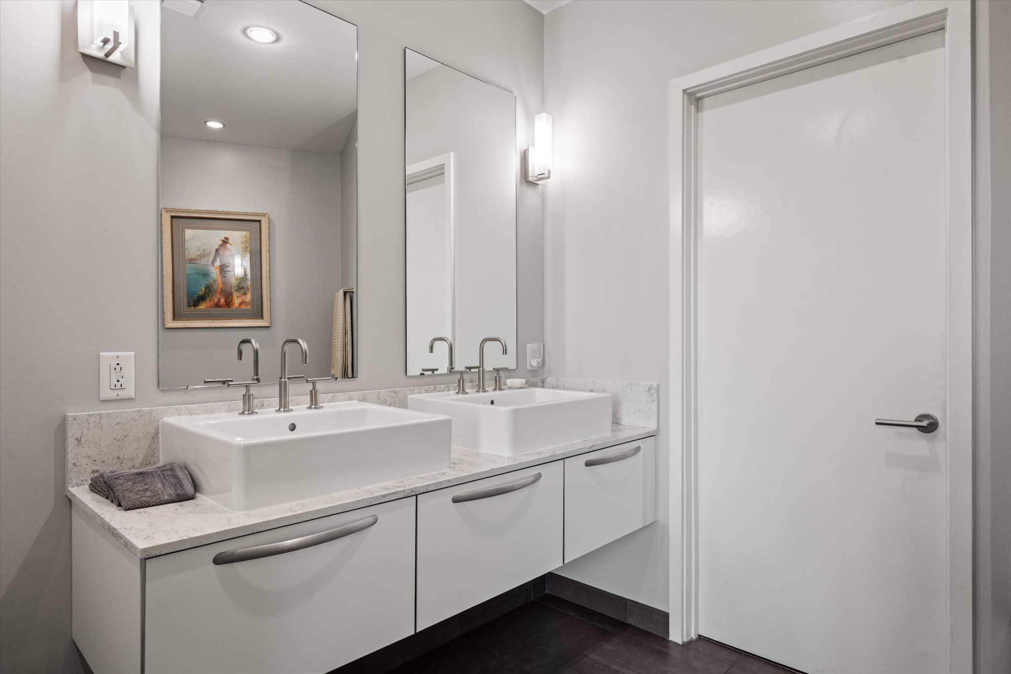 700 12th Ave, S Unit: 1206