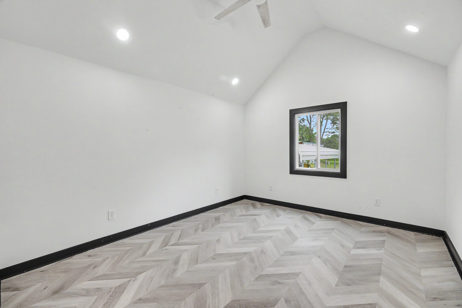 272 Clubbs Rd