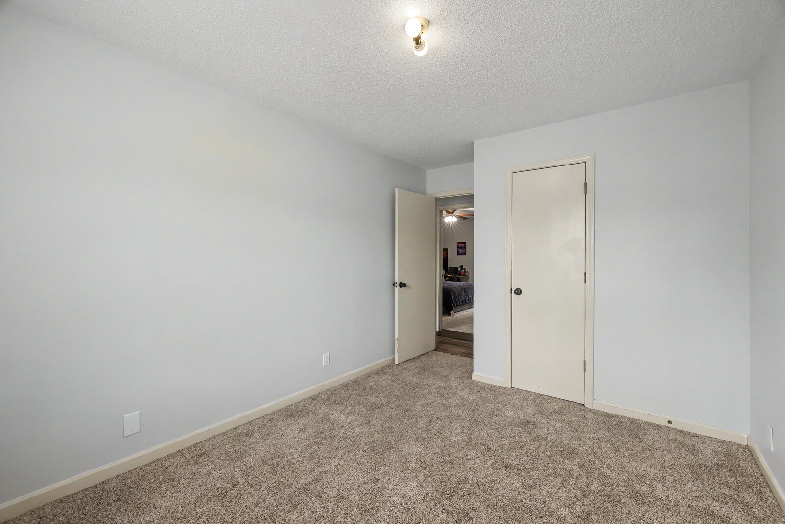 726 Donna Ct