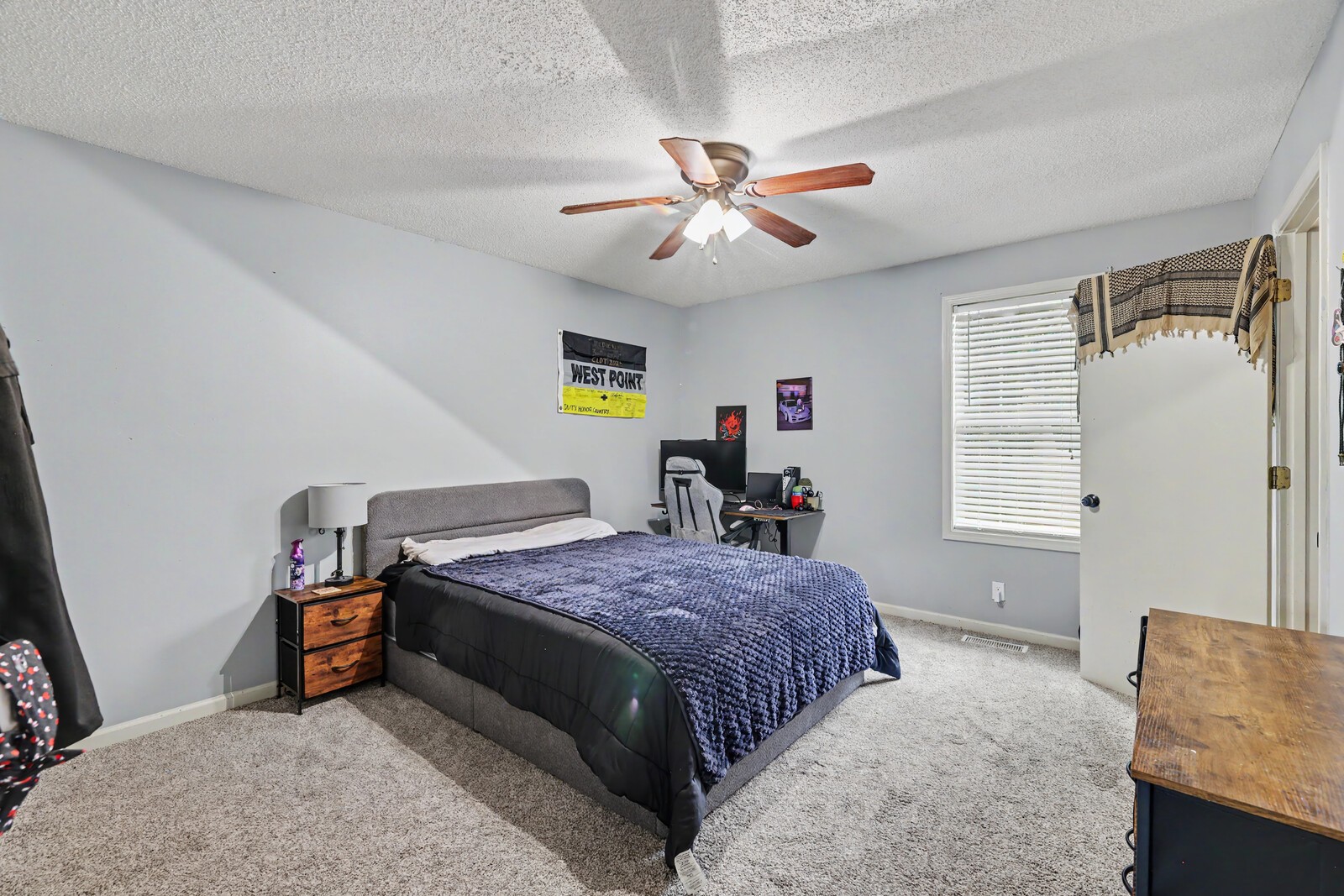 726 Donna Ct