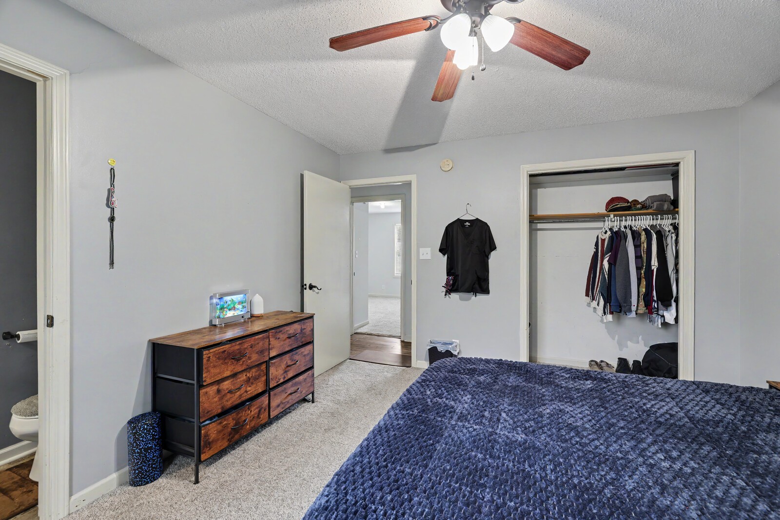 726 Donna Ct