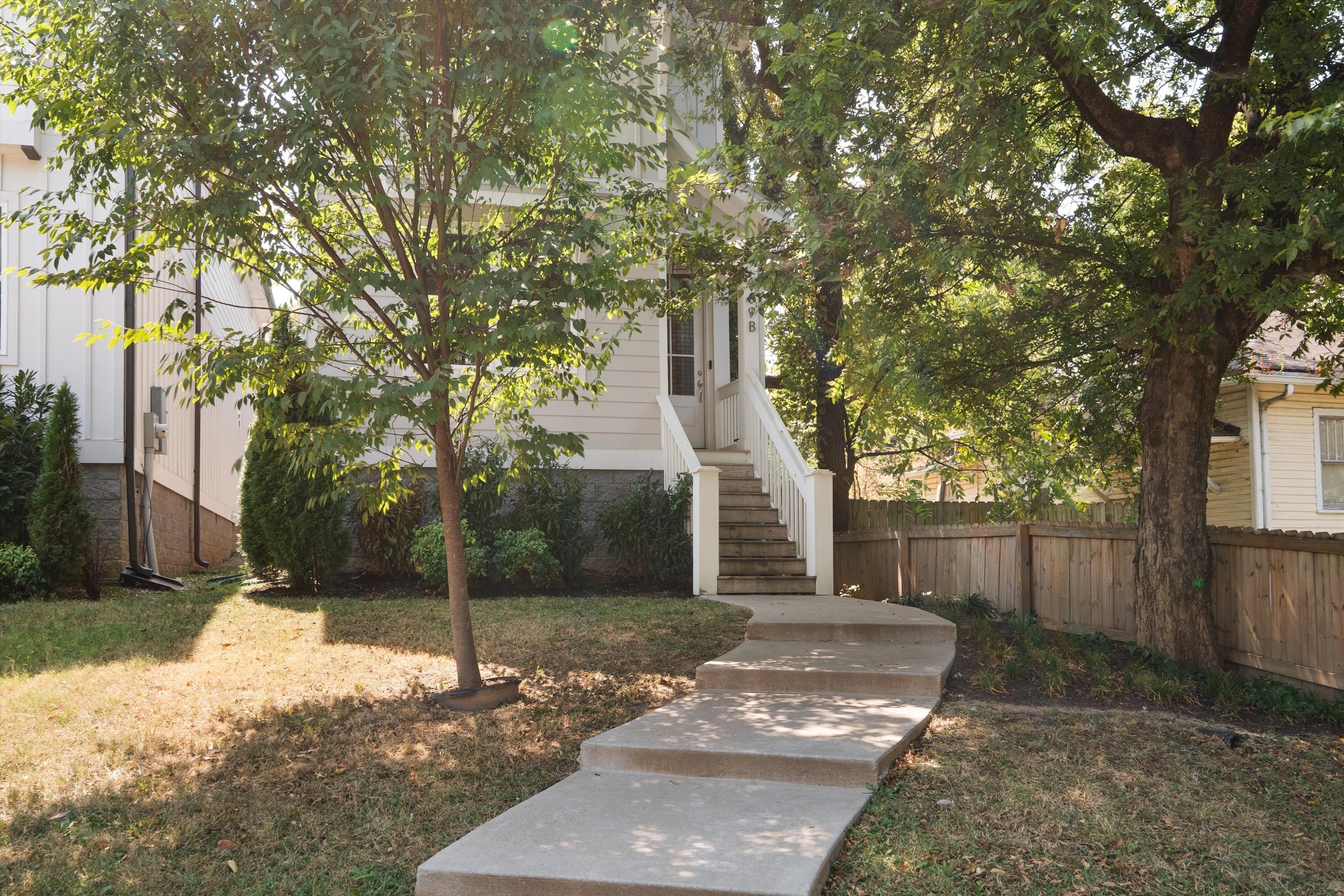 469B Radnor St