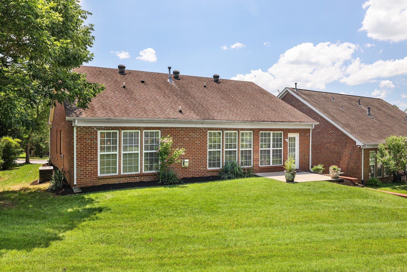 1504 Chestnut Springs Rd