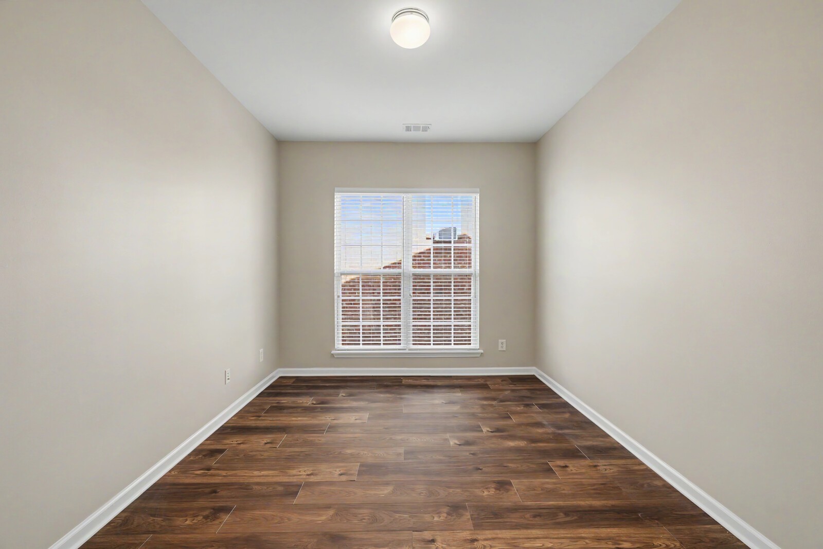 1504 Chestnut Springs Rd