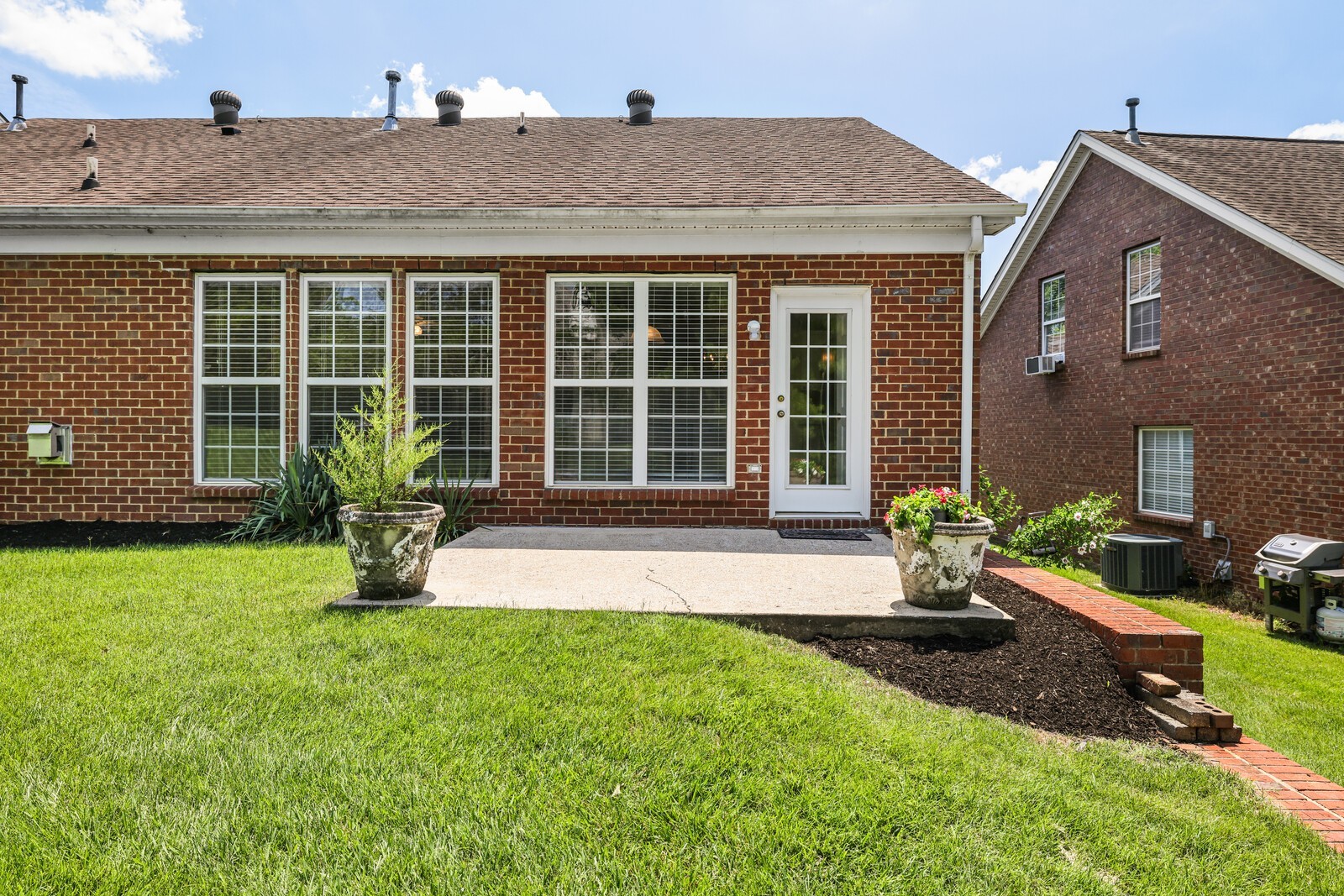 1504 Chestnut Springs Rd