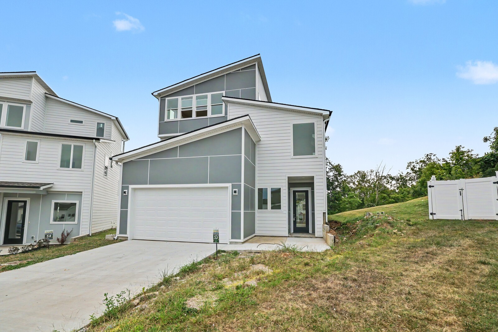 213 Walnutwood Lane