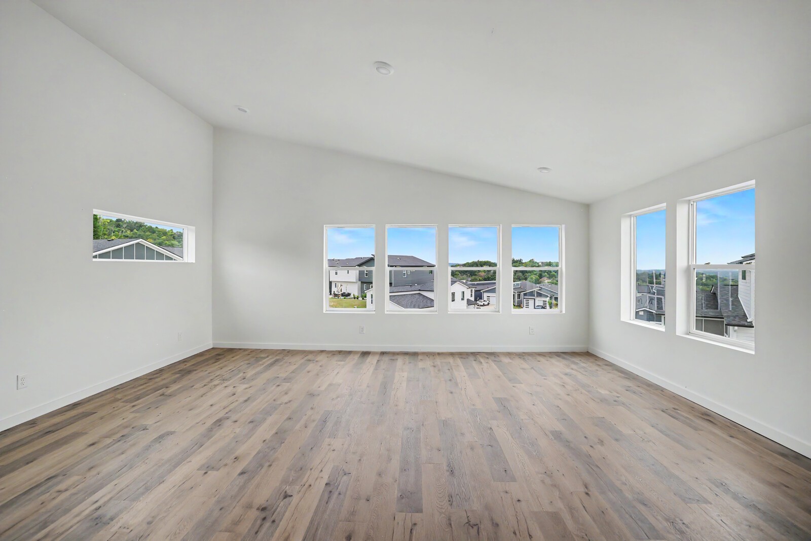 213 Walnutwood Lane