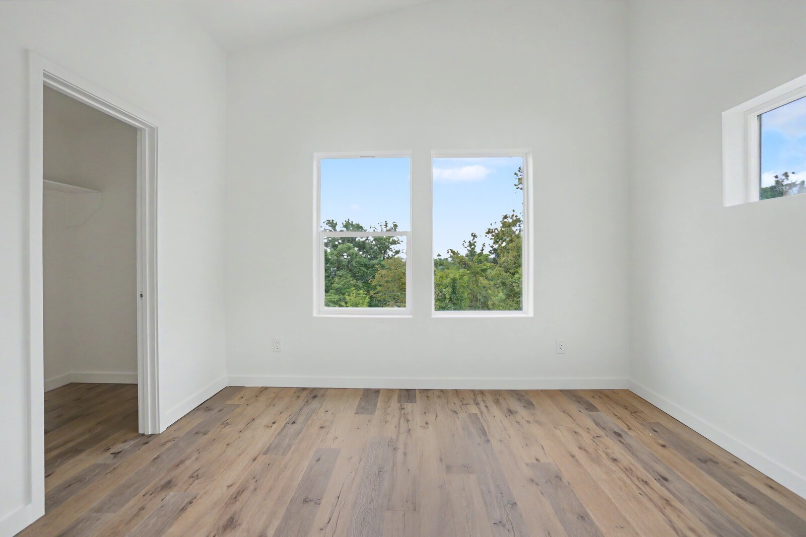 213 Walnutwood Lane