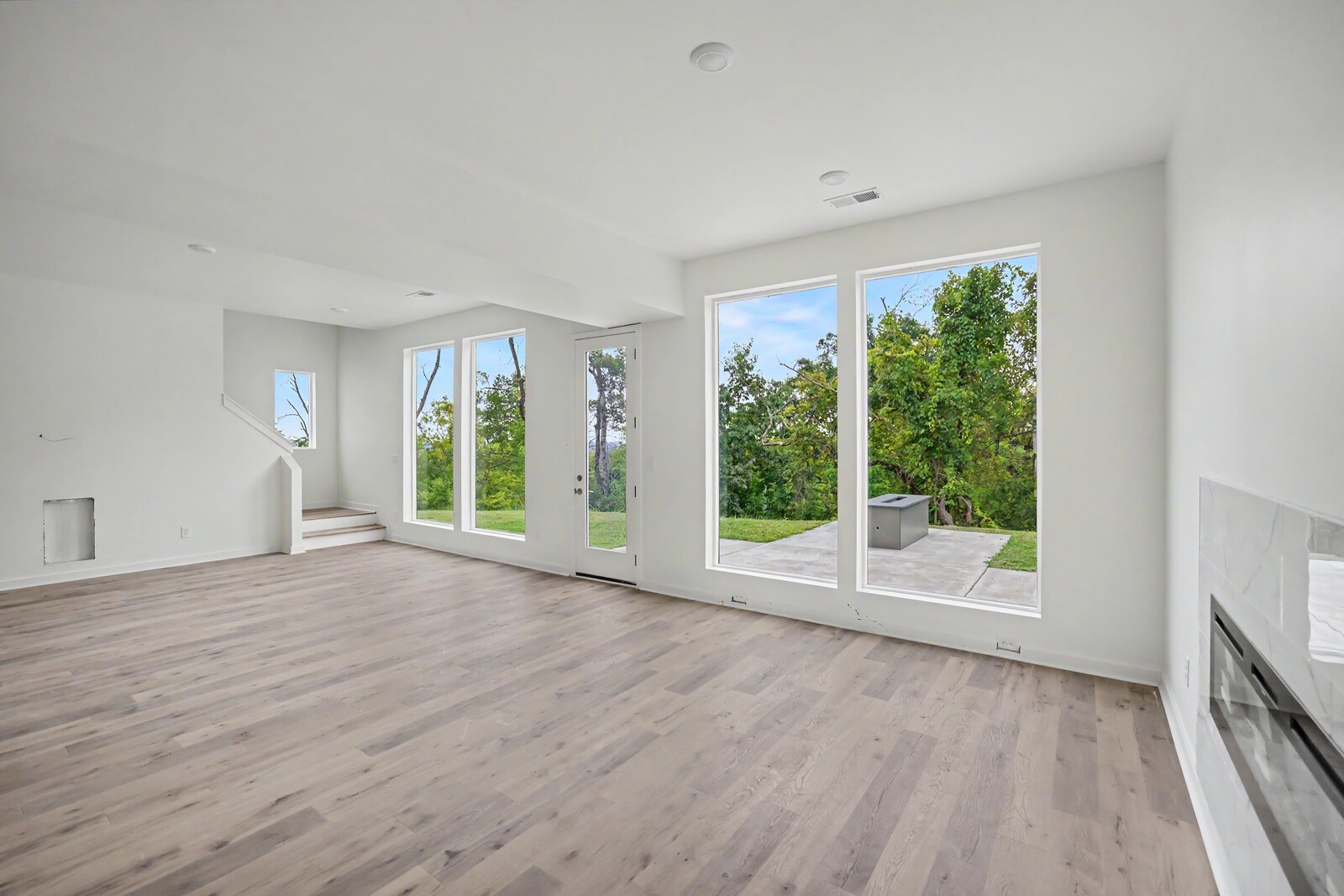 213 Walnutwood Lane