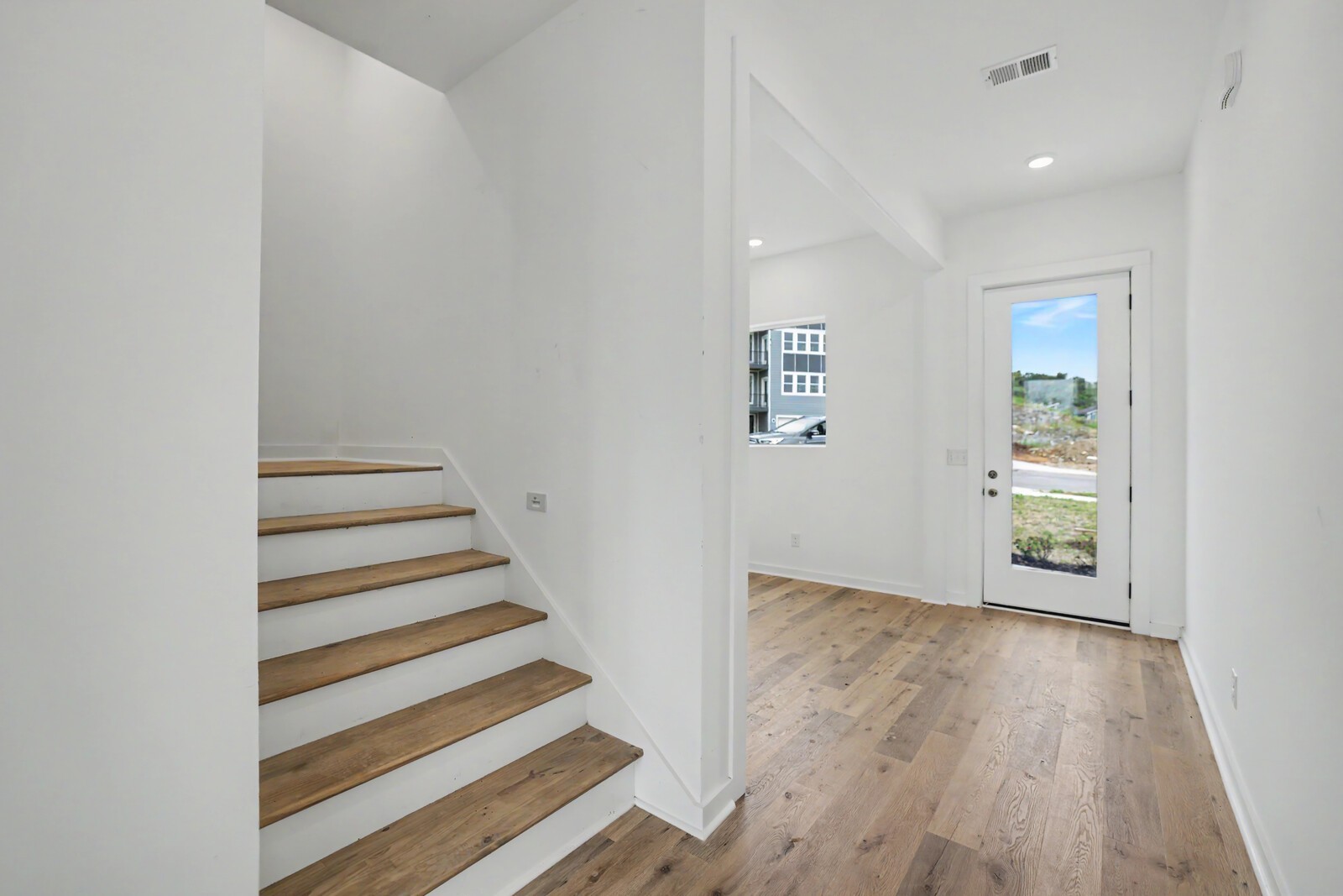 209 Walnutwood Lane