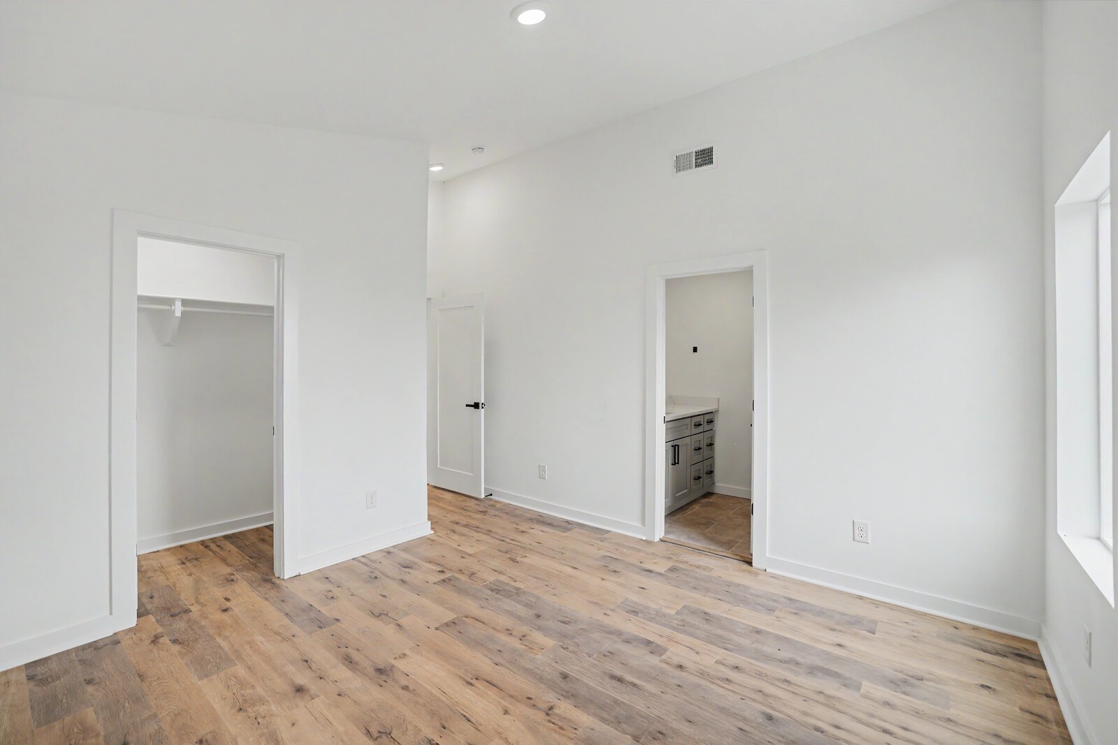 209 Walnutwood Lane