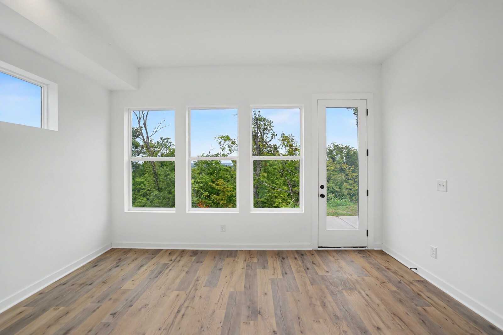 209 Walnutwood Lane