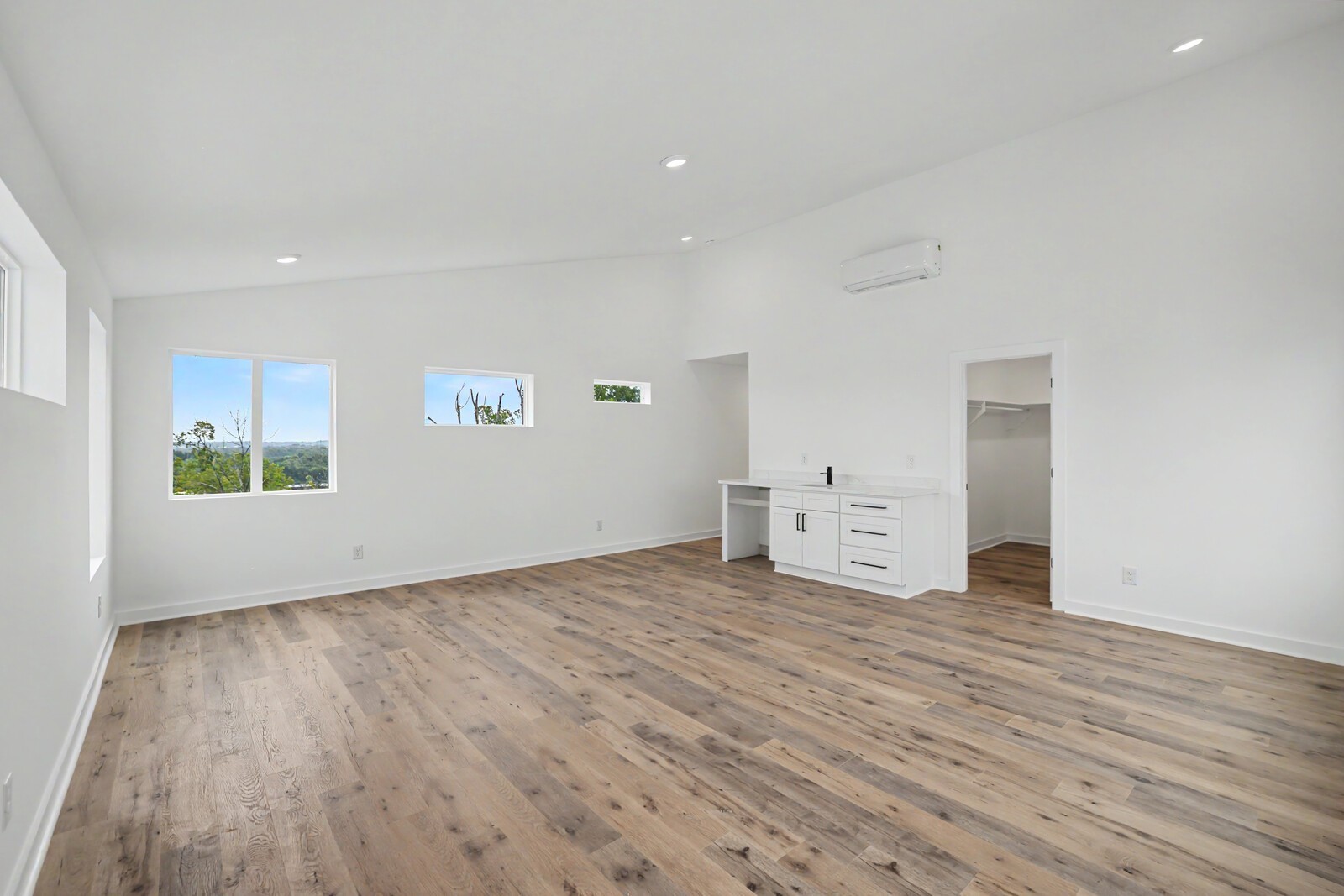 209 Walnutwood Lane