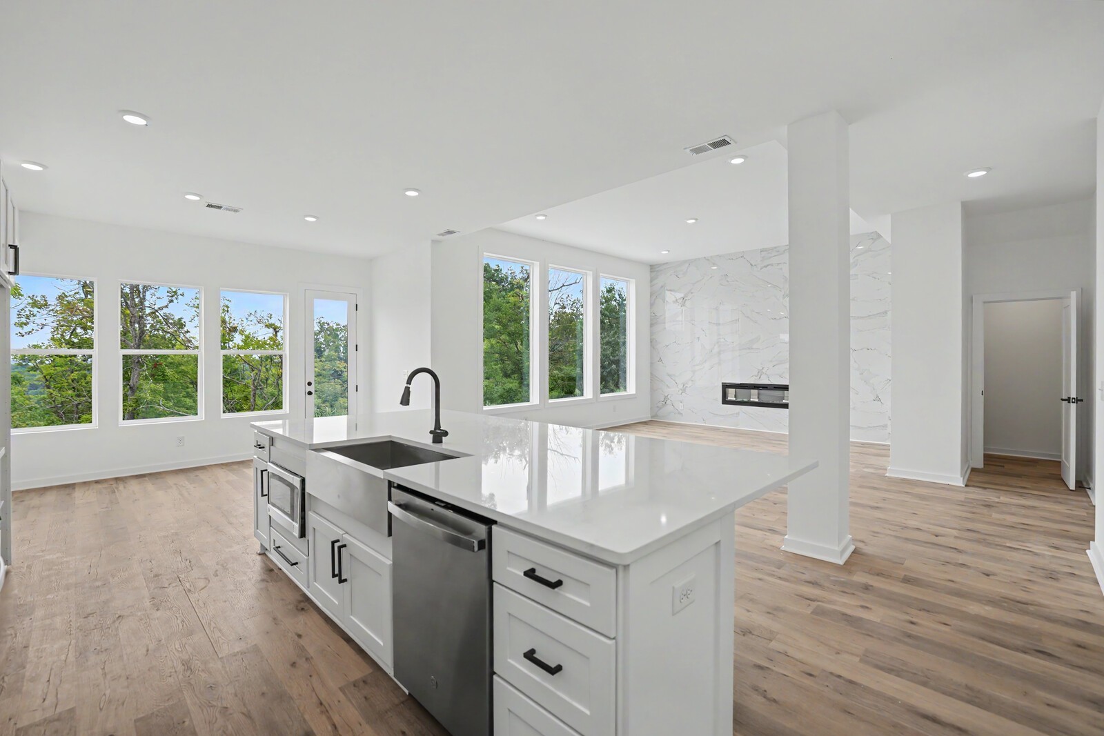 209 Walnutwood Lane