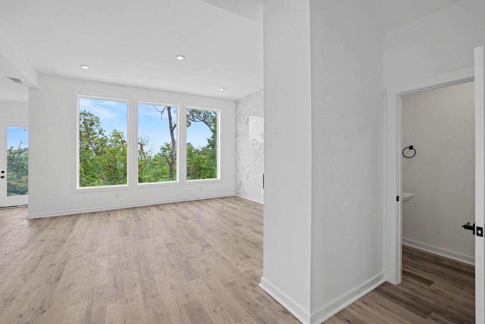 209 Walnutwood Lane