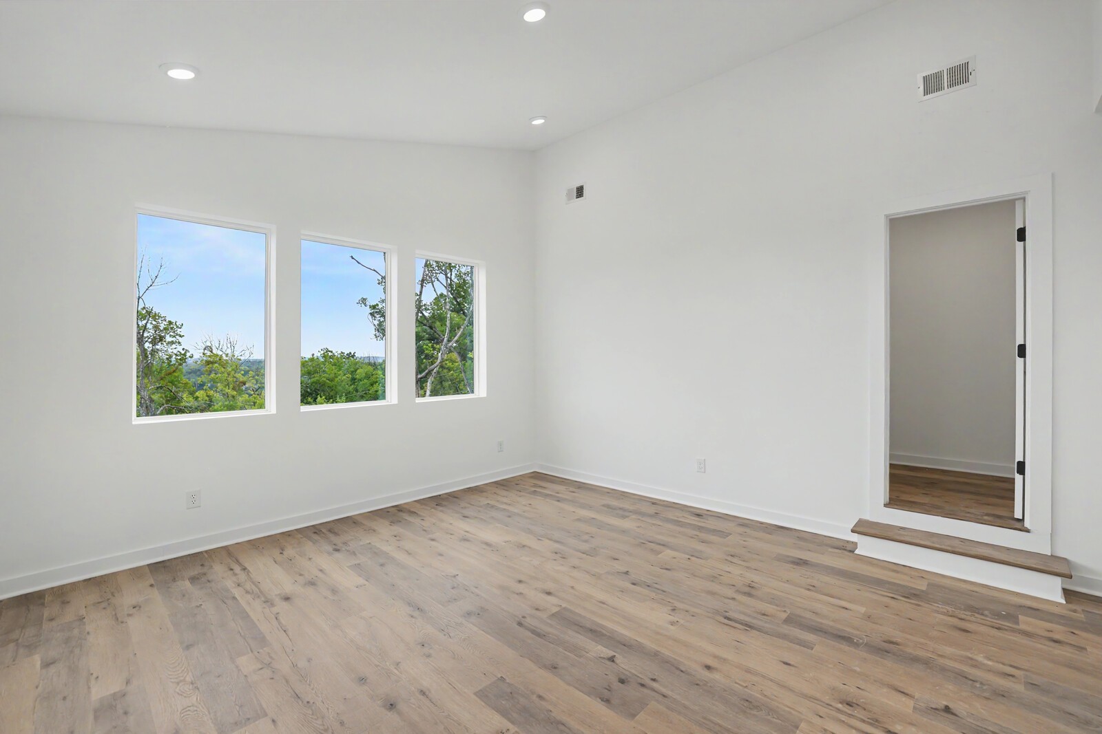 209 Walnutwood Lane