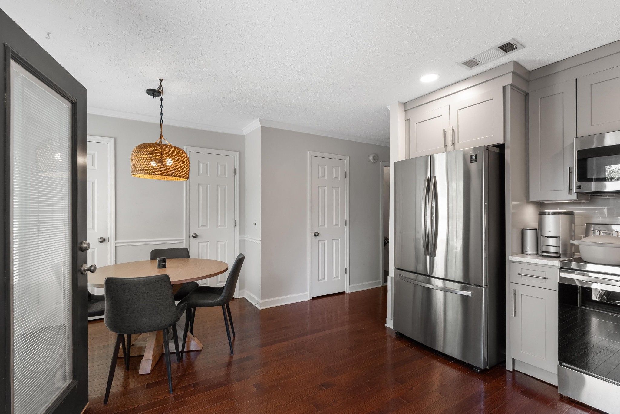 119 Highland Villa Dr