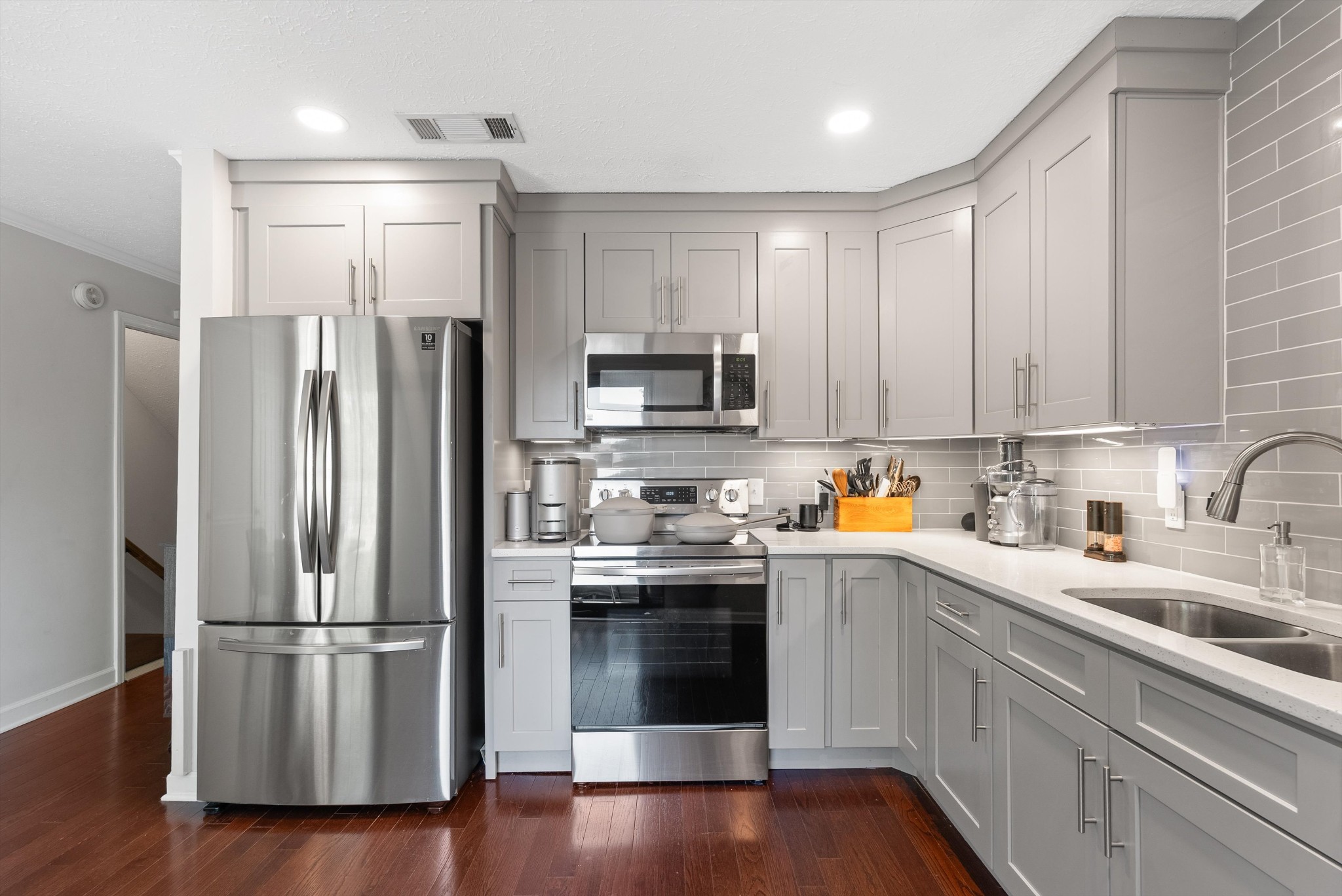 119 Highland Villa Dr