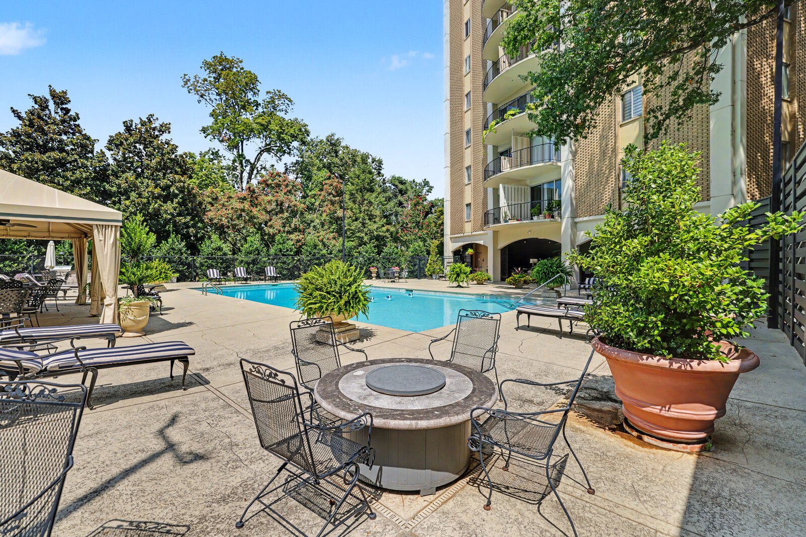 4215 Harding Pike Unit: 1011