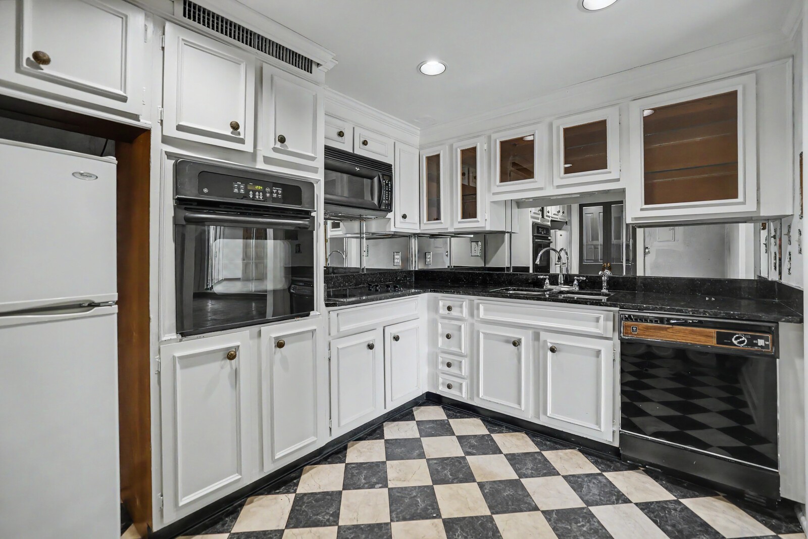 4215 Harding Pike Unit: 1011