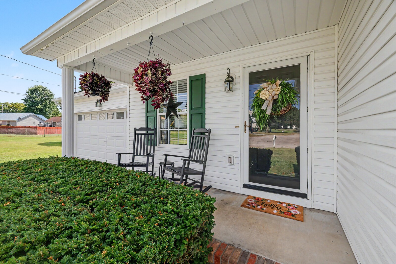 718 Paige Ct