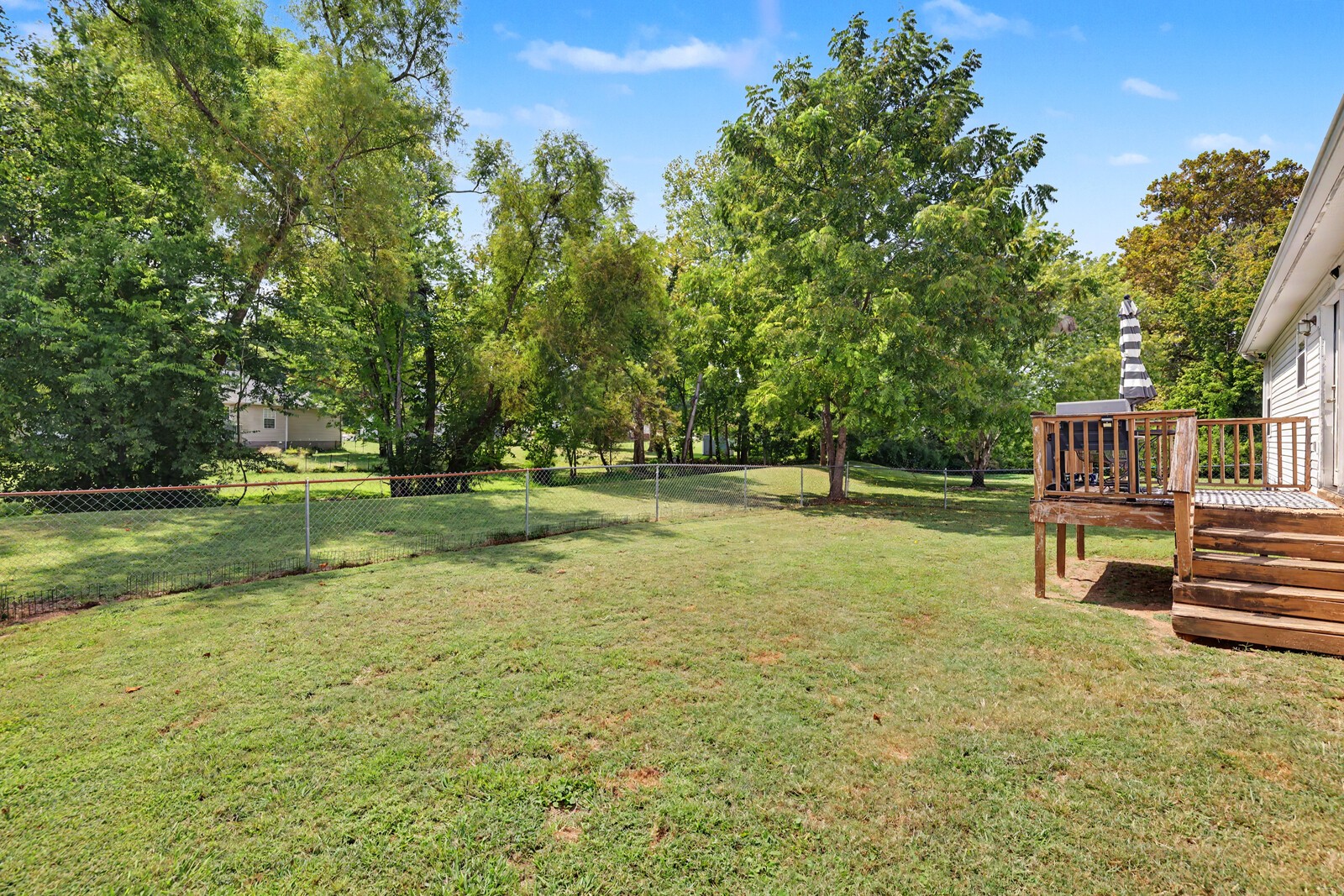 718 Paige Ct