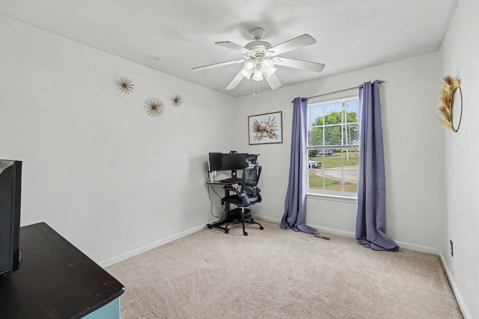 718 Paige Ct
