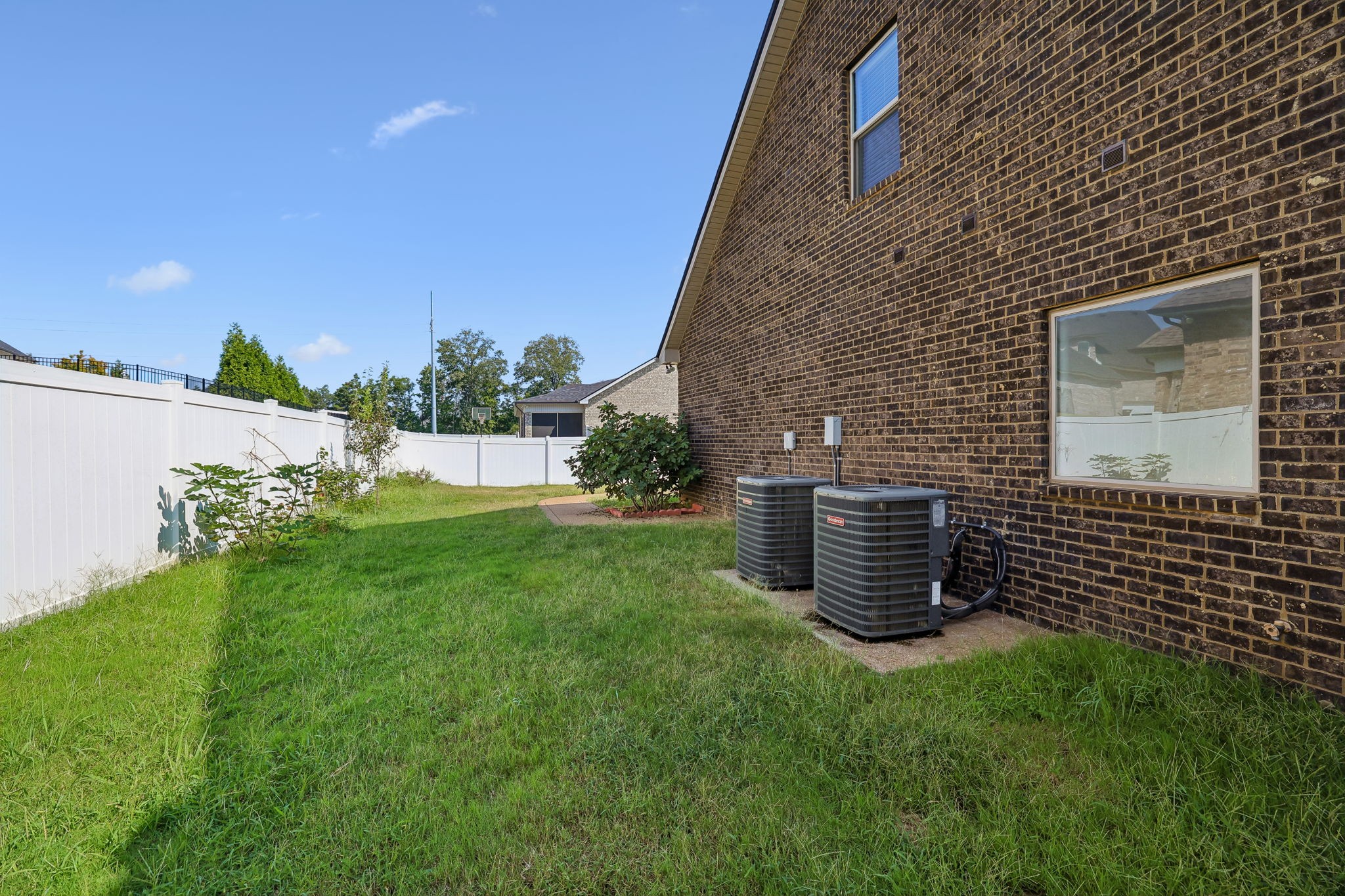 1200 Emmie Reece Dr