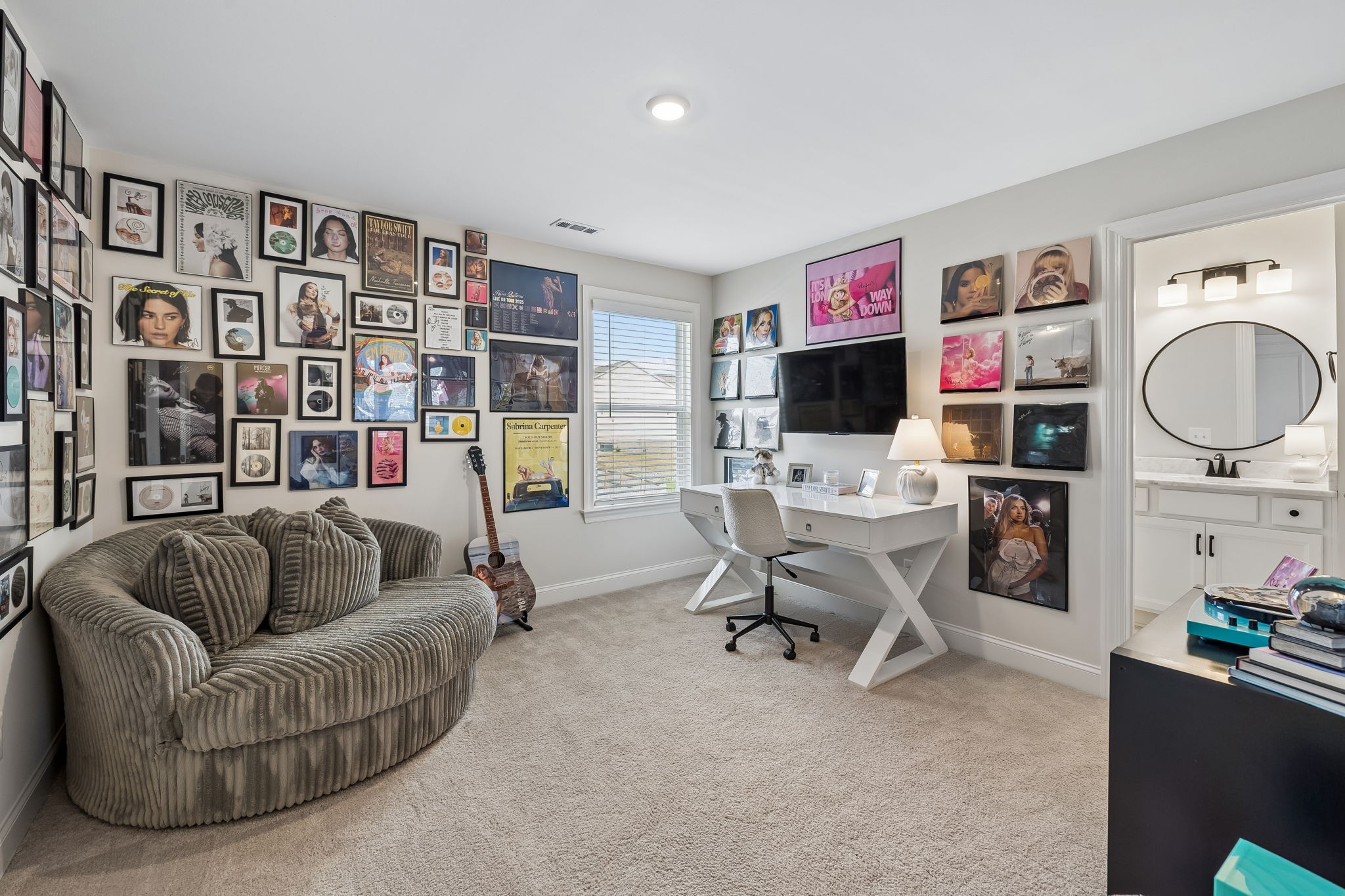 318 Rawling Ln