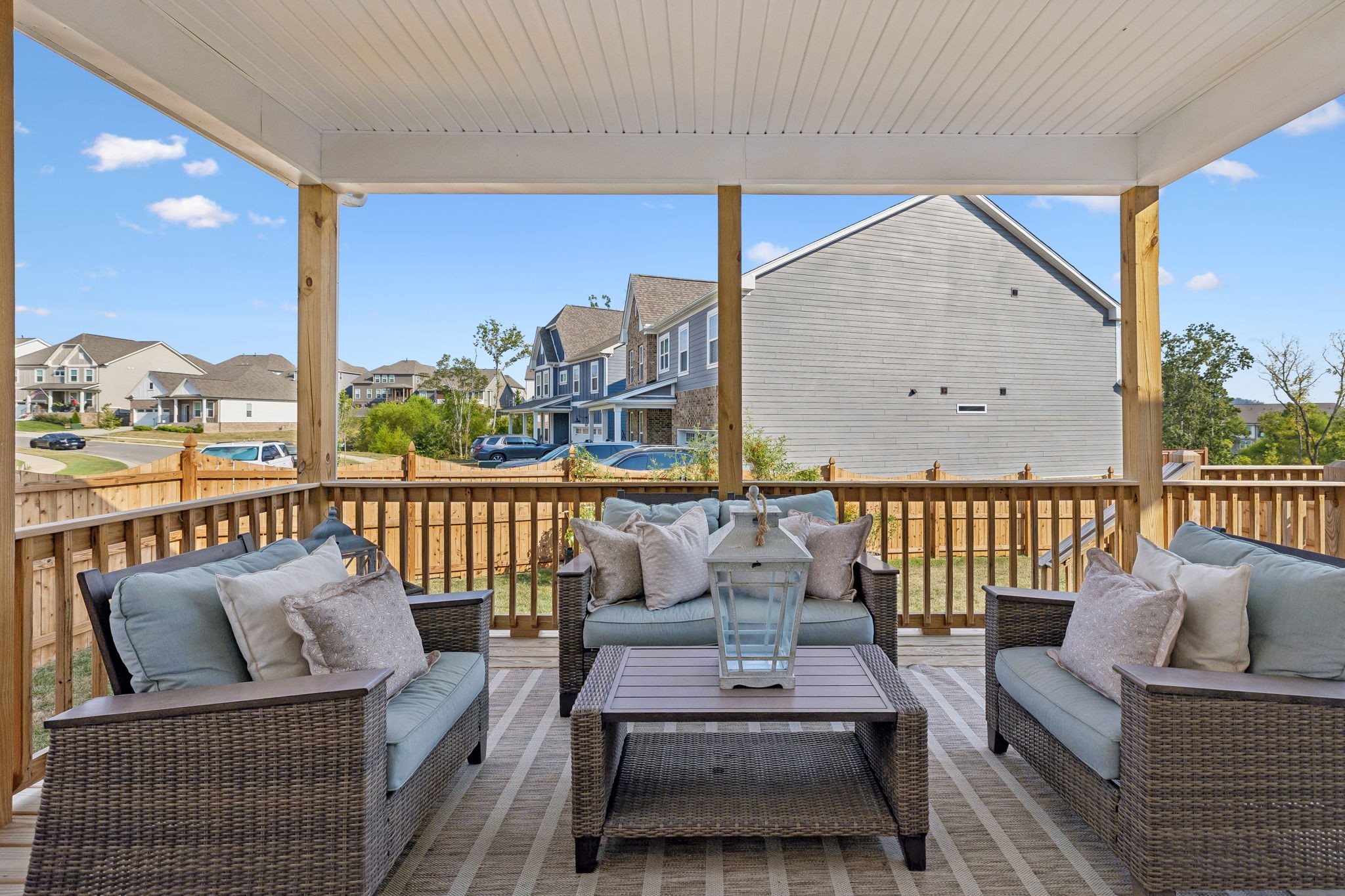 318 Rawling Ln