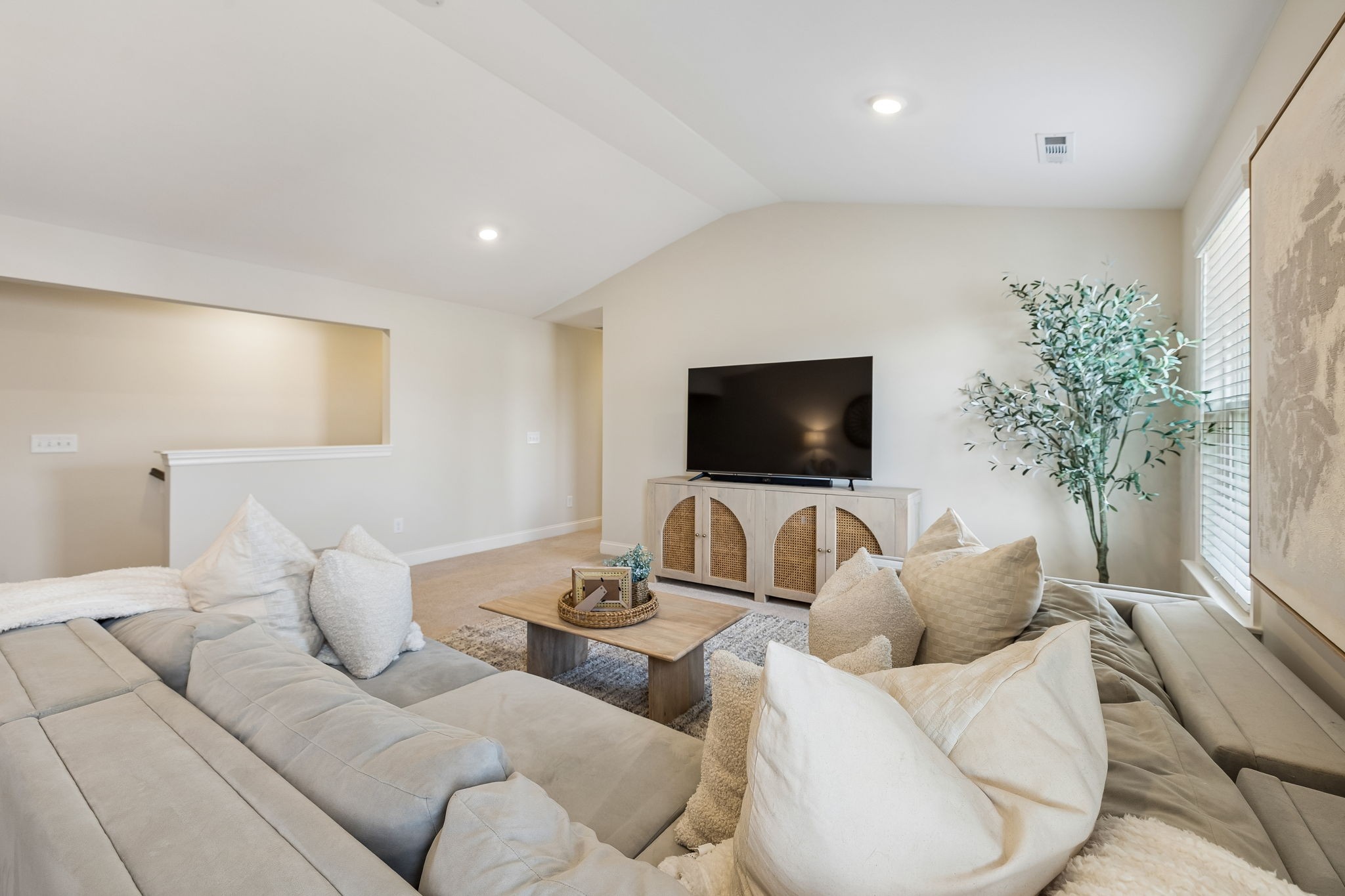 318 Rawling Ln