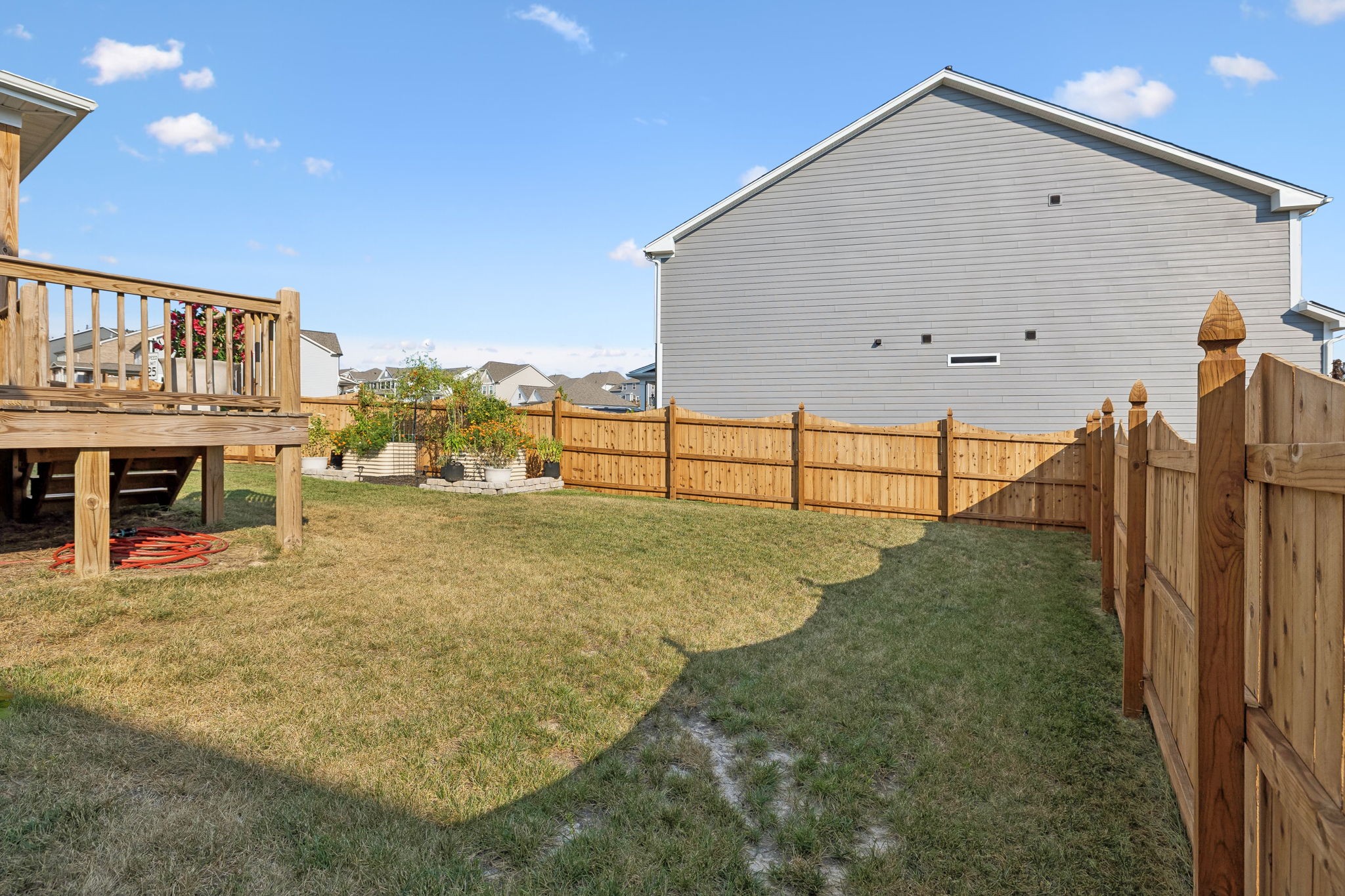 318 Rawling Ln