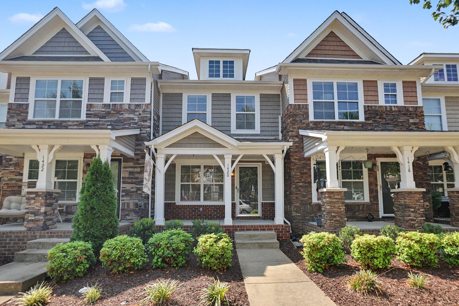 1420 Riverbrook Dr