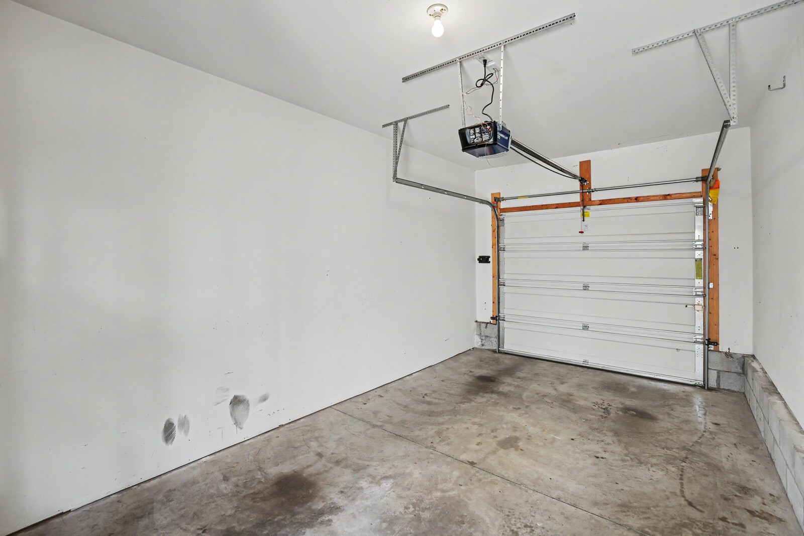1420 Riverbrook Dr