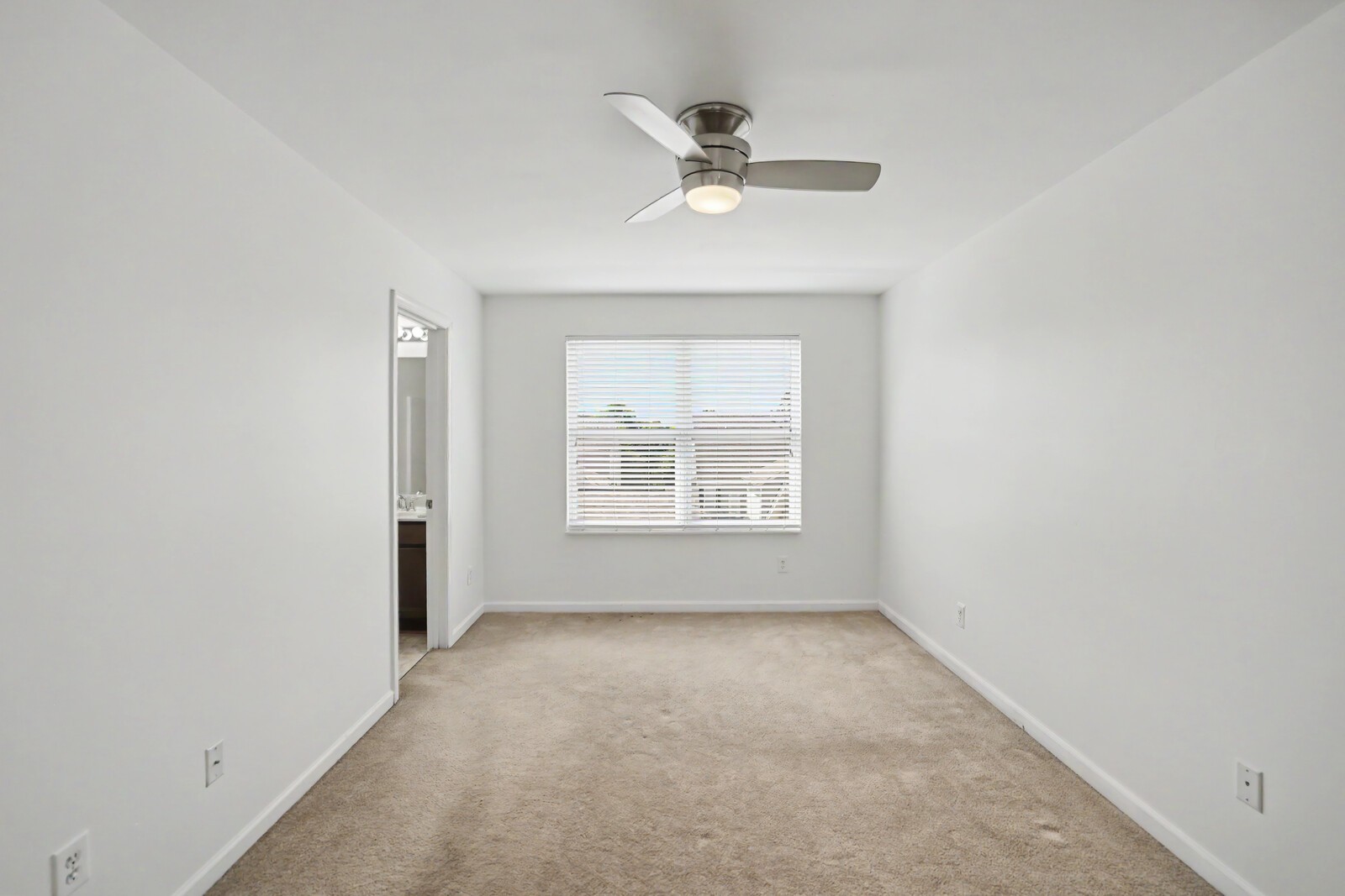 1420 Riverbrook Dr