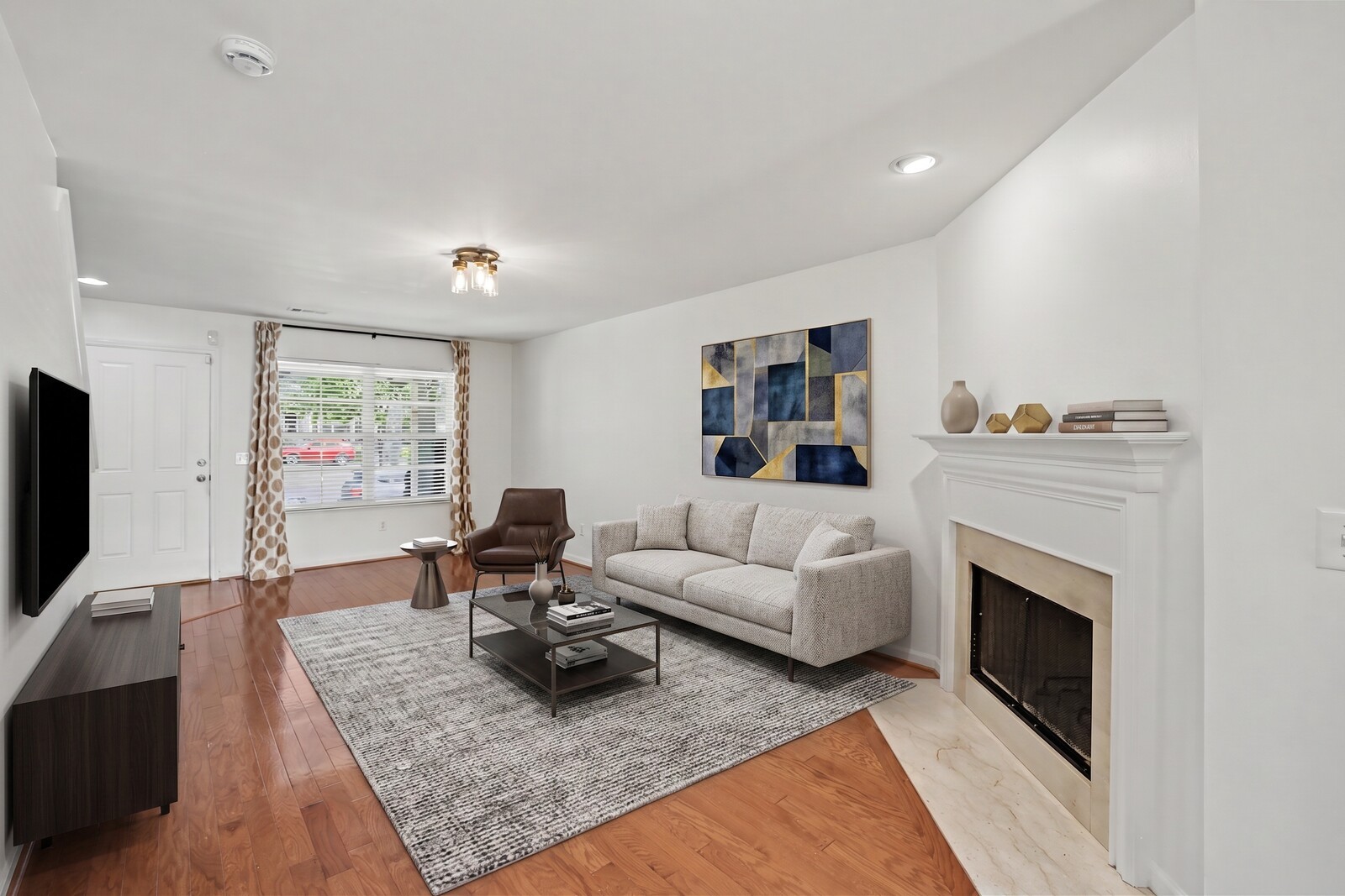 1420 Riverbrook Dr