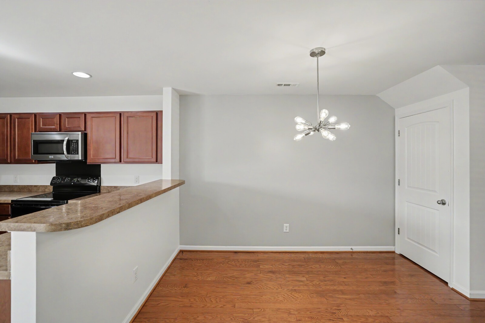 1420 Riverbrook Dr