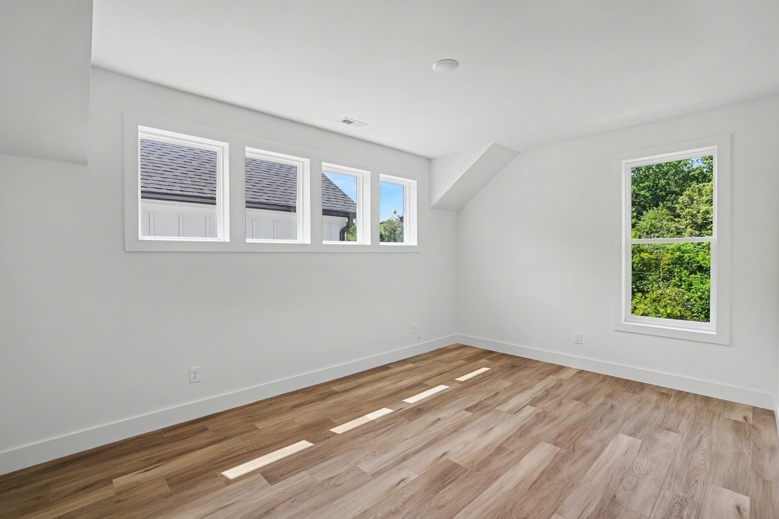 135 Stella Dr