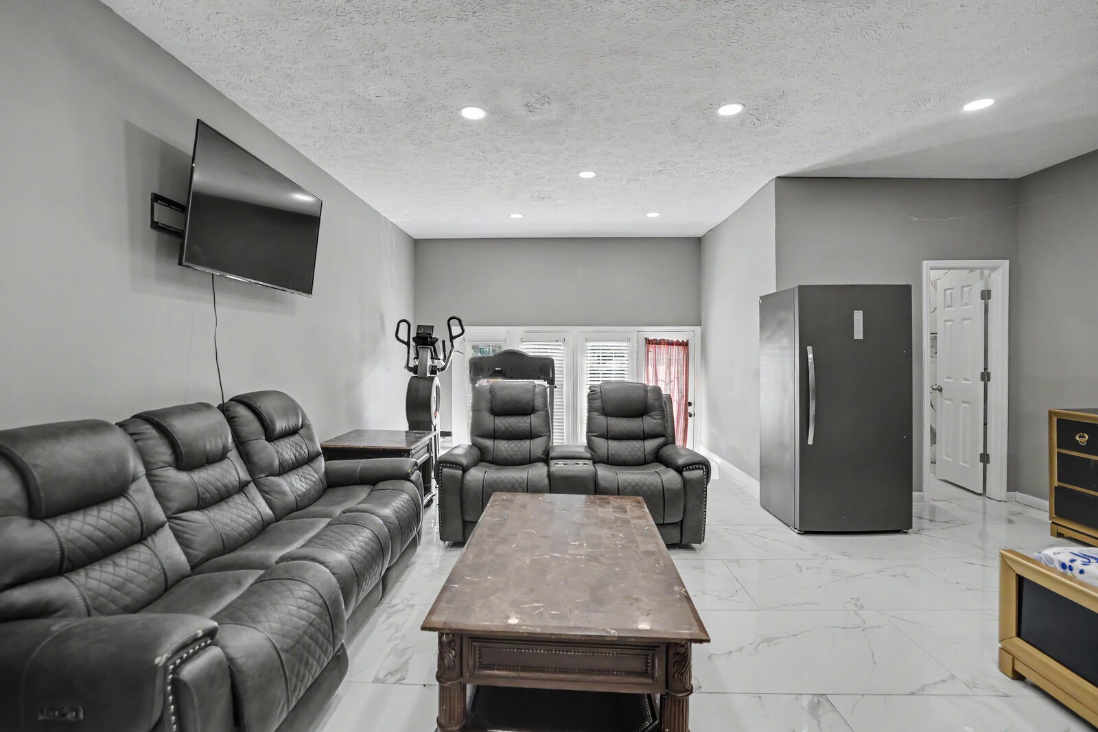 709 Keeton Ct